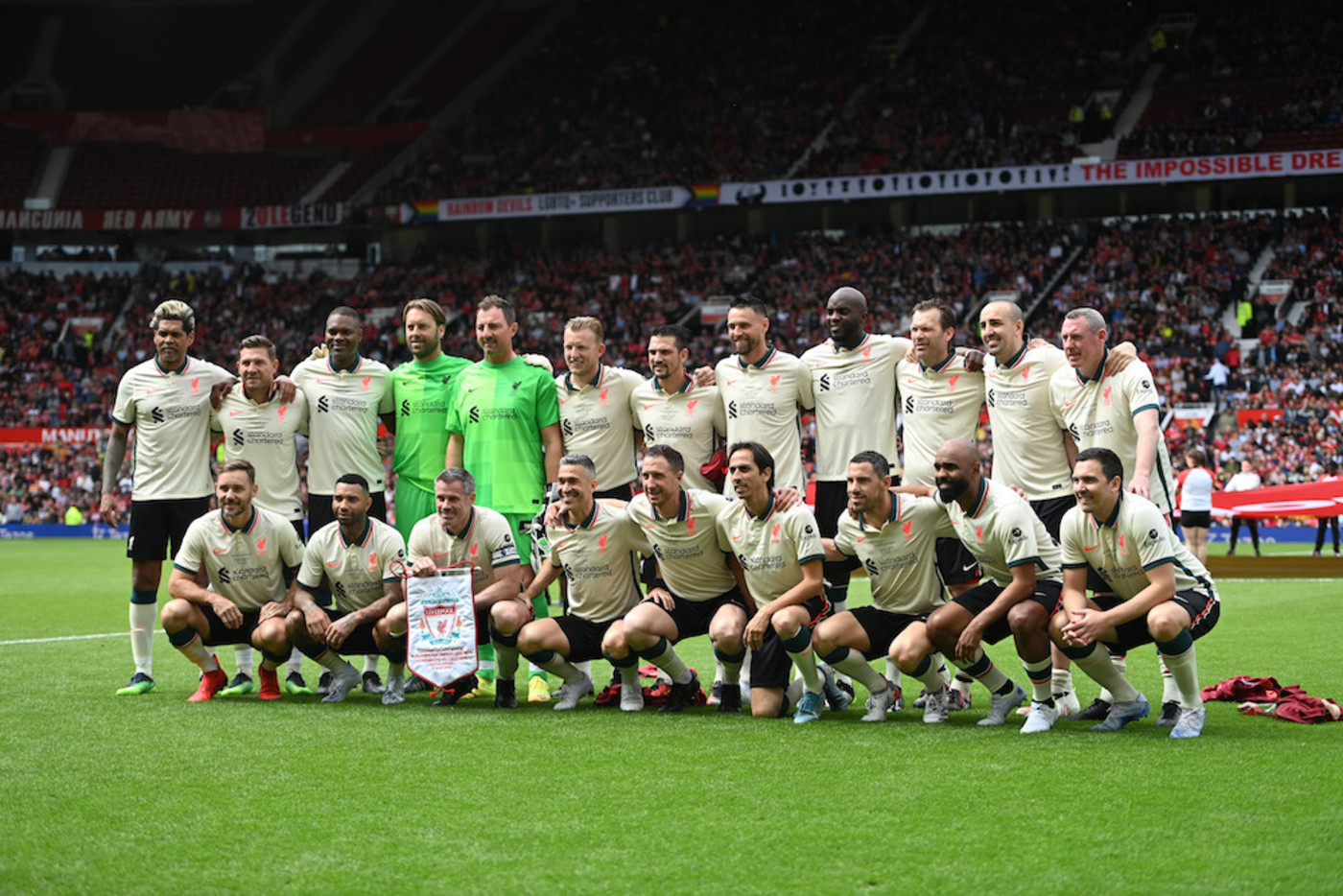 Bild till nyheten Så ser du lördagens legendarmatch